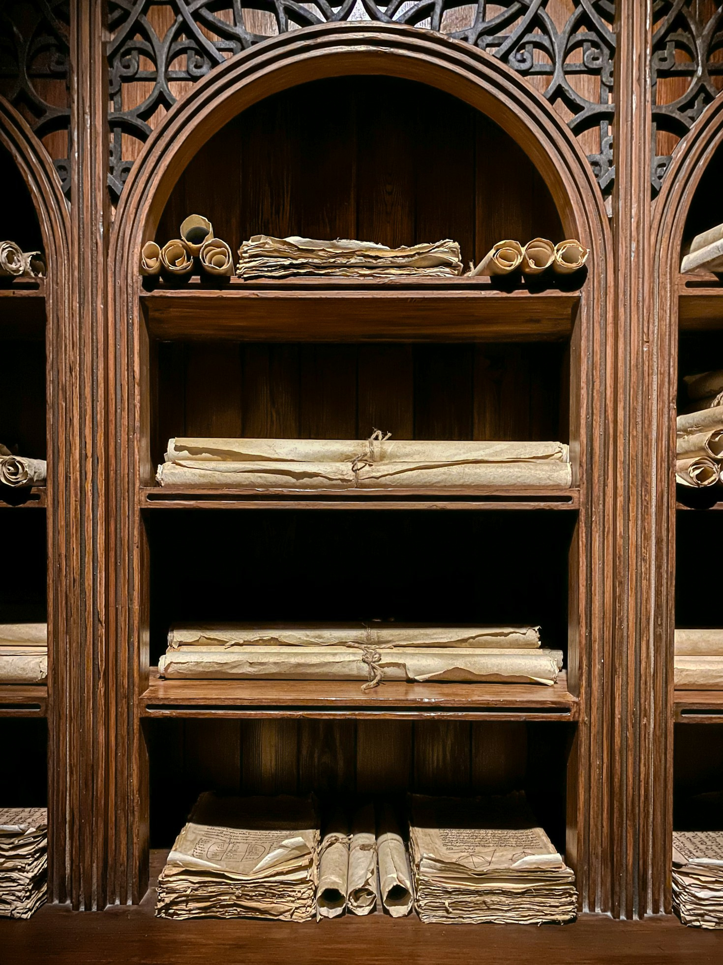Dietro le quinte dell’opera: anni di ricerche archivistiche